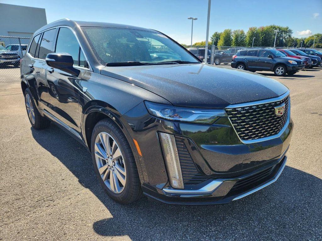 used 2025 Cadillac XT6 car, priced at $49,885