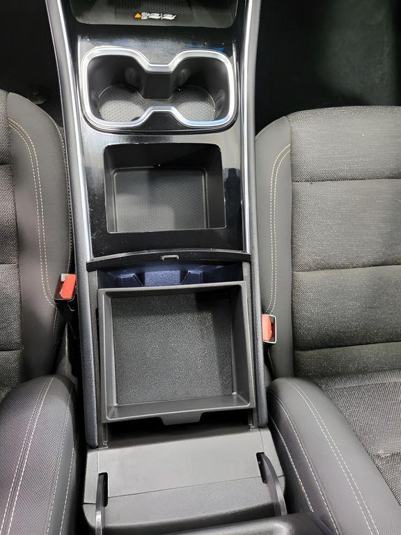 used 2025 Chevrolet Traverse car, priced at $39,786