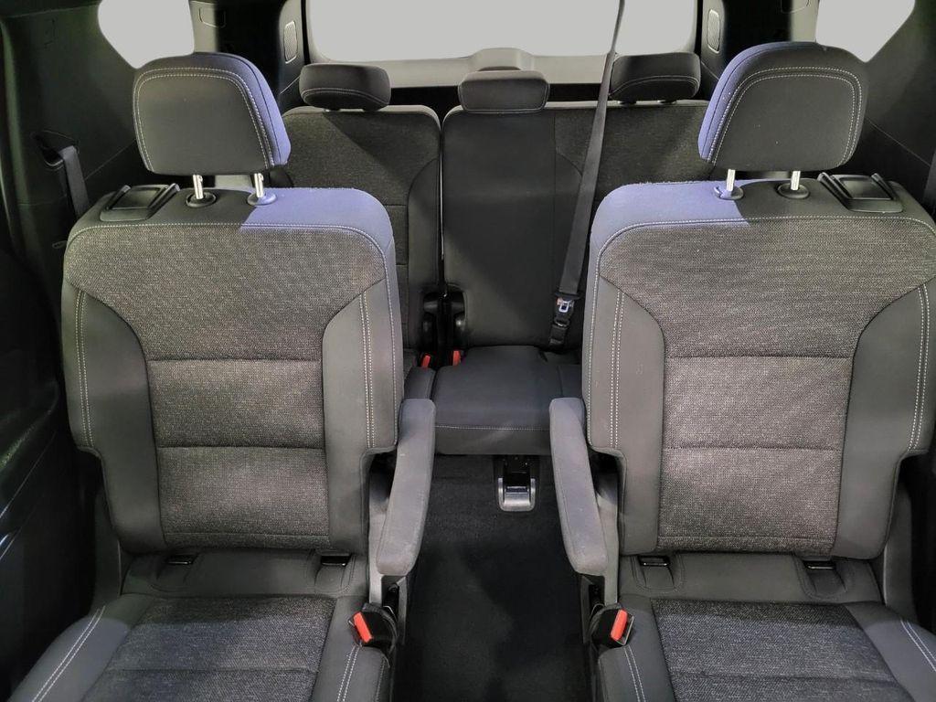 used 2025 Chevrolet Traverse car, priced at $39,786