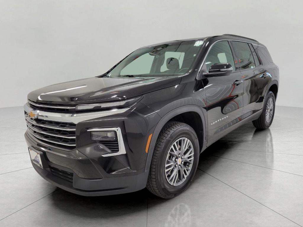 used 2025 Chevrolet Traverse car, priced at $39,786