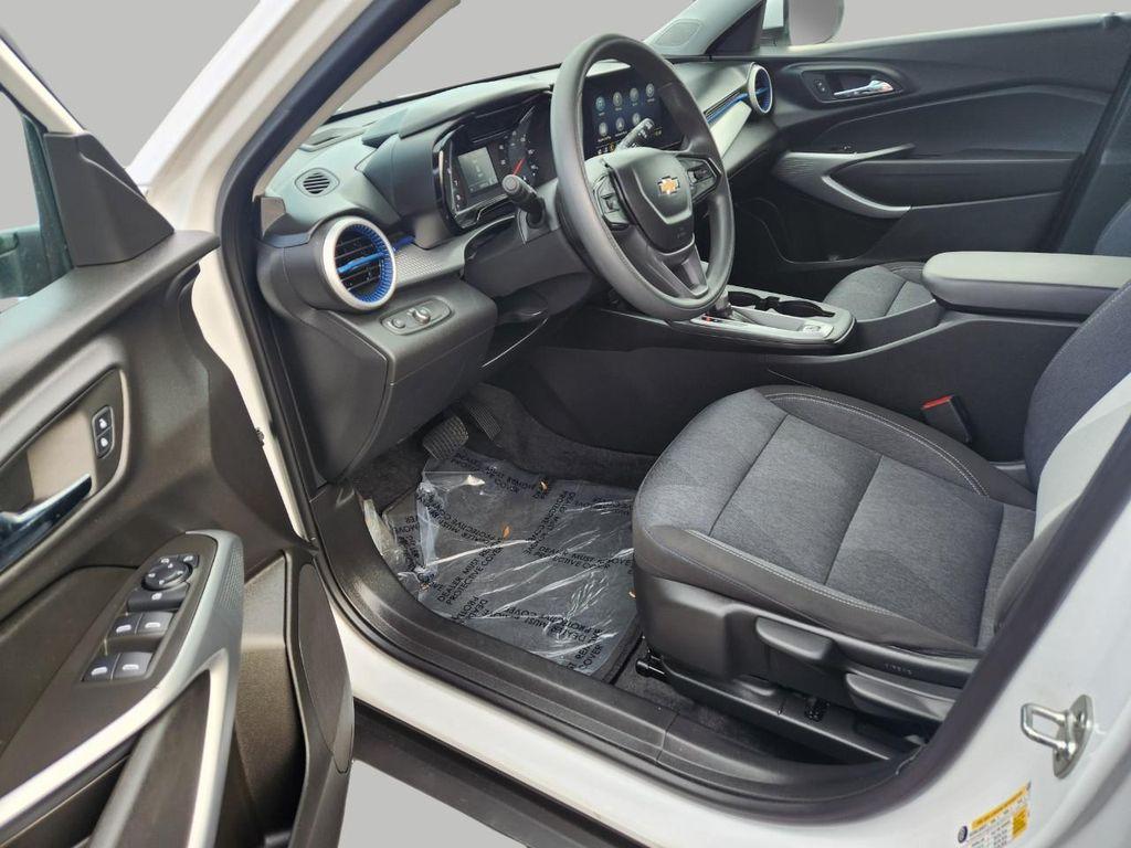 used 2024 Chevrolet Trax car, priced at $19,551