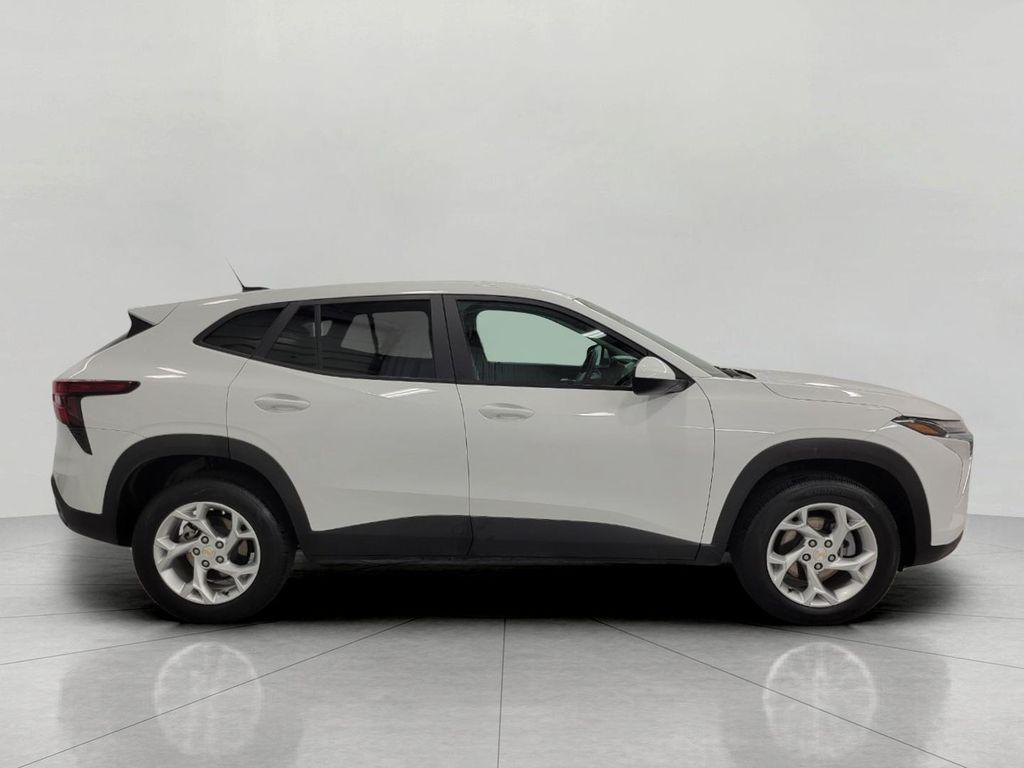 used 2024 Chevrolet Trax car, priced at $19,551
