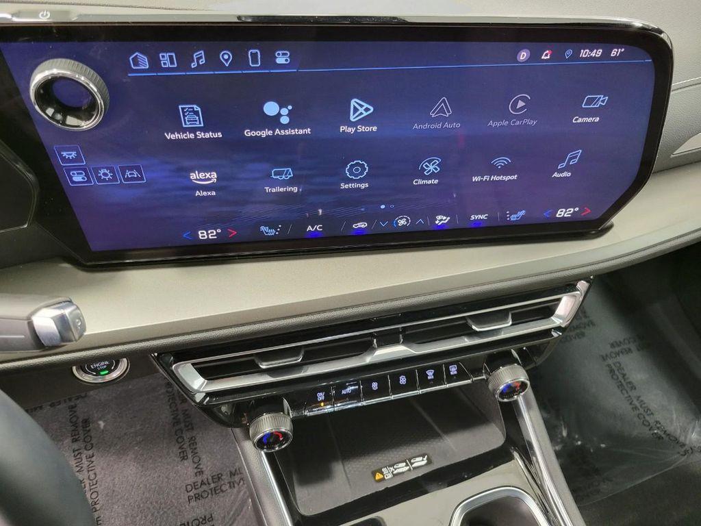 used 2025 Chevrolet Traverse car, priced at $38,380