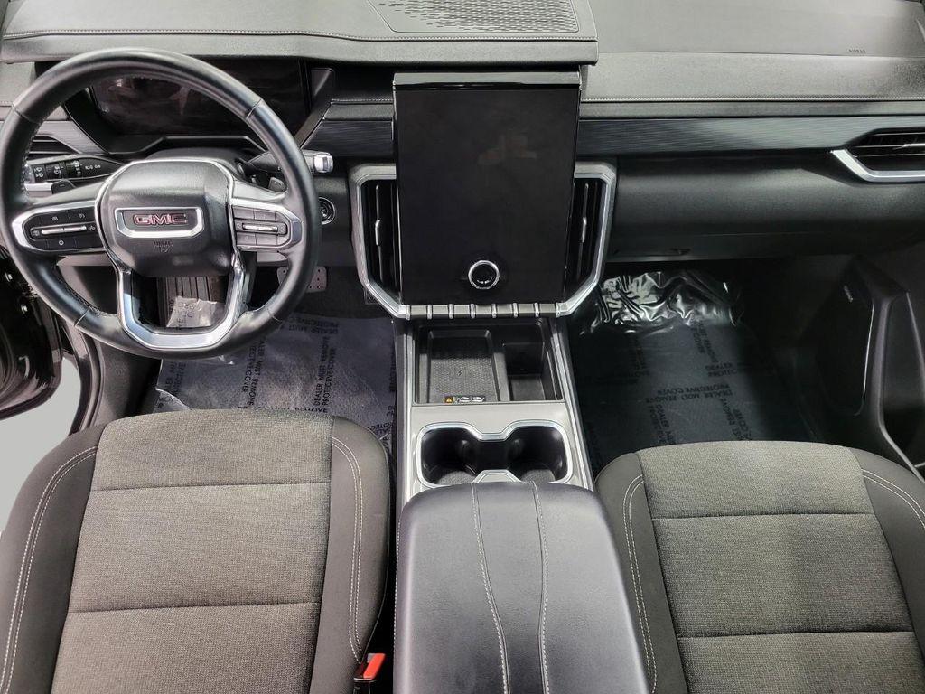 used 2025 GMC Acadia car, priced at $35,000