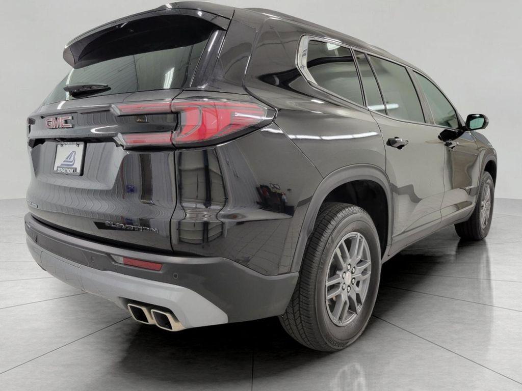 used 2025 GMC Acadia car, priced at $35,000