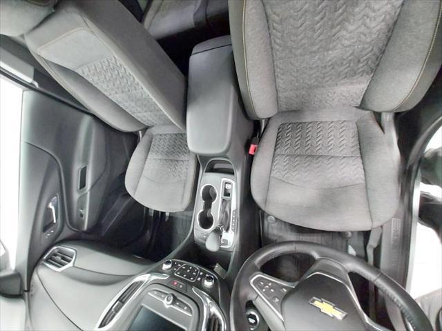 used 2022 Chevrolet Equinox car, priced at $22,704