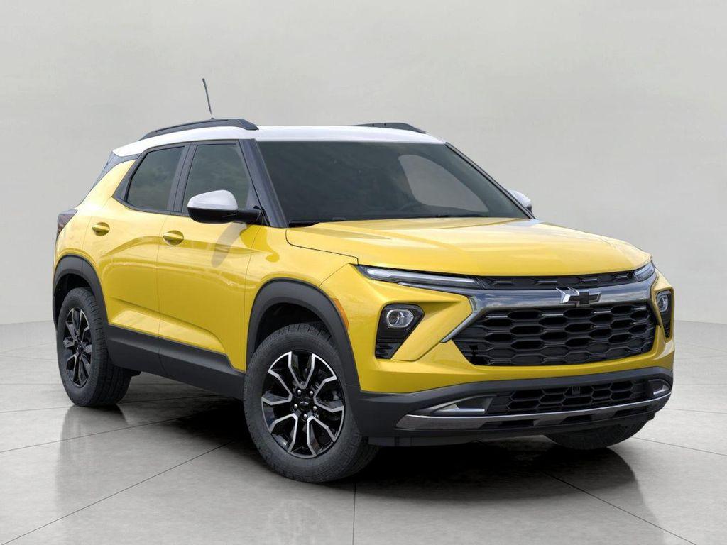new 2025 Chevrolet TrailBlazer car, priced at $32,700