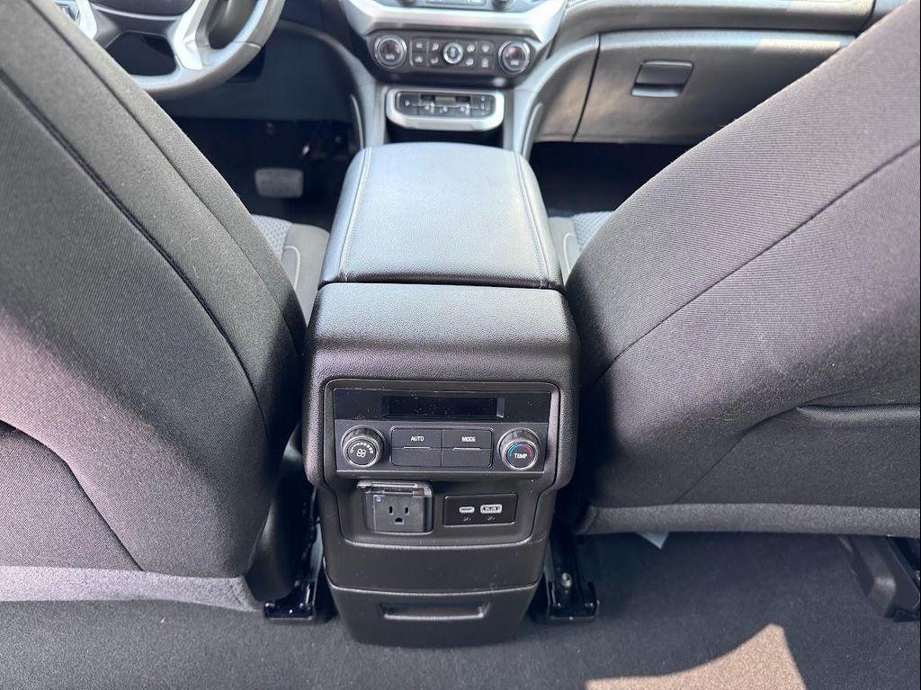used 2023 GMC Acadia car, priced at $28,935