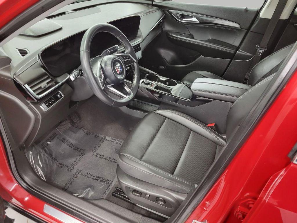 used 2025 Buick Envision car, priced at $28,389