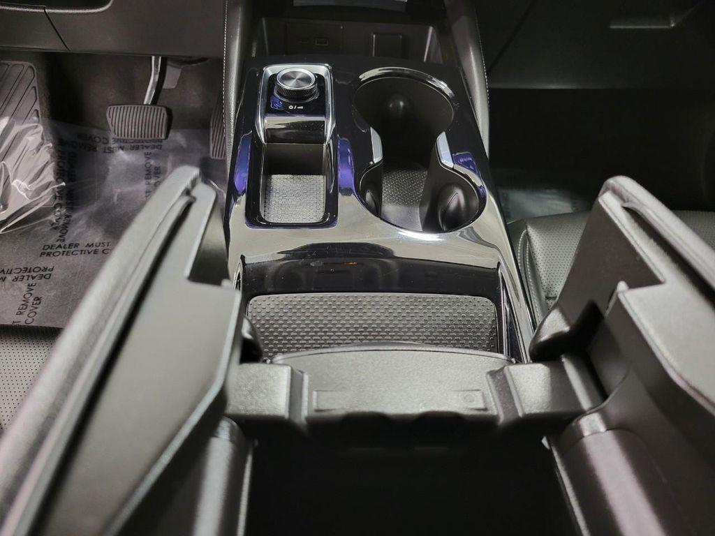 used 2025 Buick Envision car, priced at $28,389