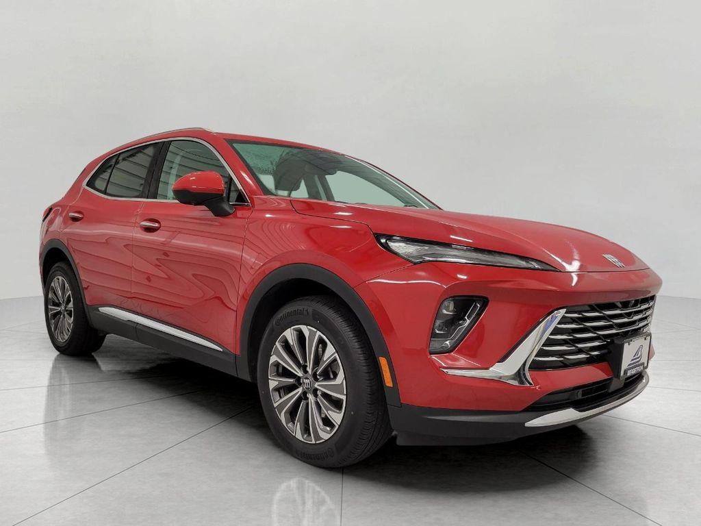 used 2025 Buick Envision car, priced at $28,389