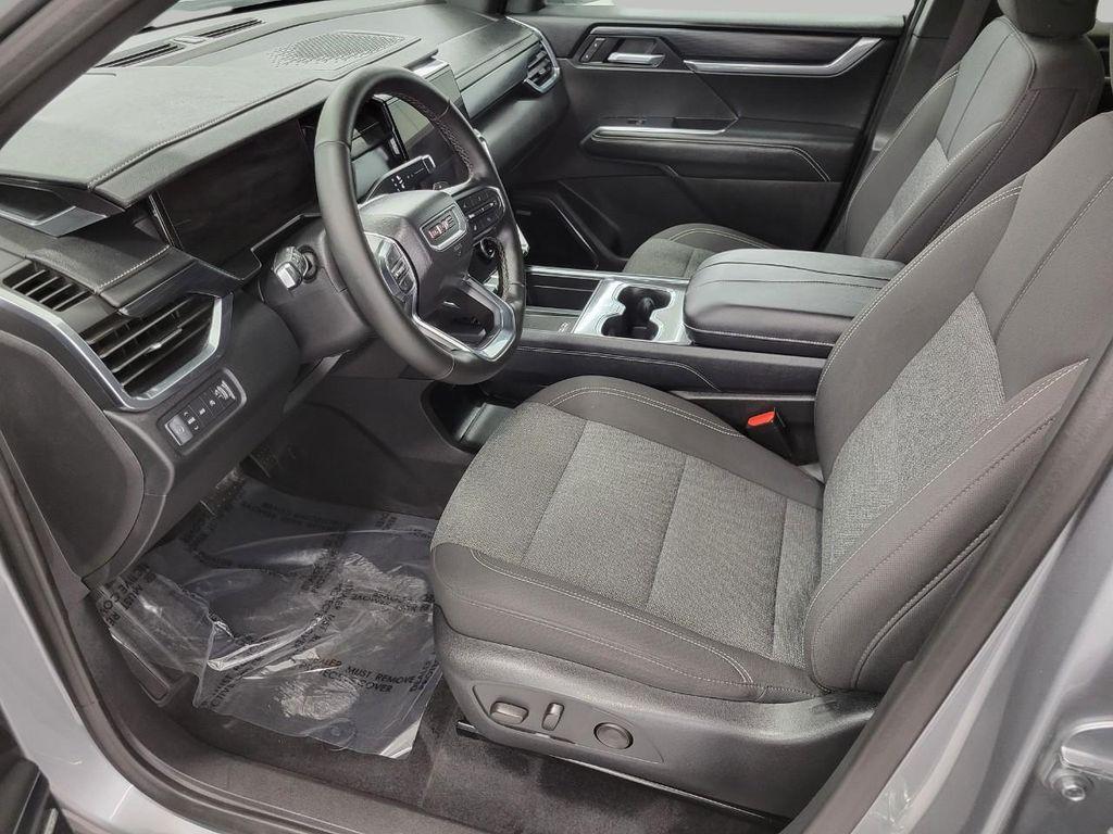 used 2025 GMC Acadia car, priced at $40,951