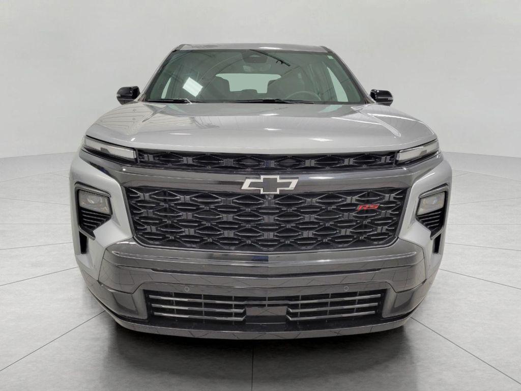 used 2024 Chevrolet Traverse car, priced at $50,172