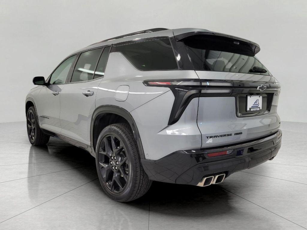 used 2024 Chevrolet Traverse car, priced at $50,172