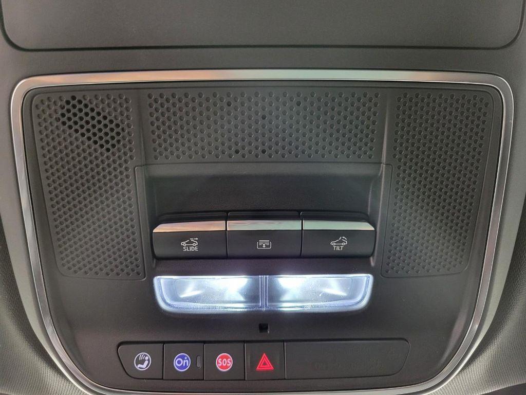 used 2024 Chevrolet Traverse car, priced at $50,172