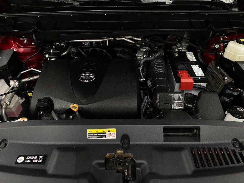 used 2021 Toyota Highlander car, priced at $31,774