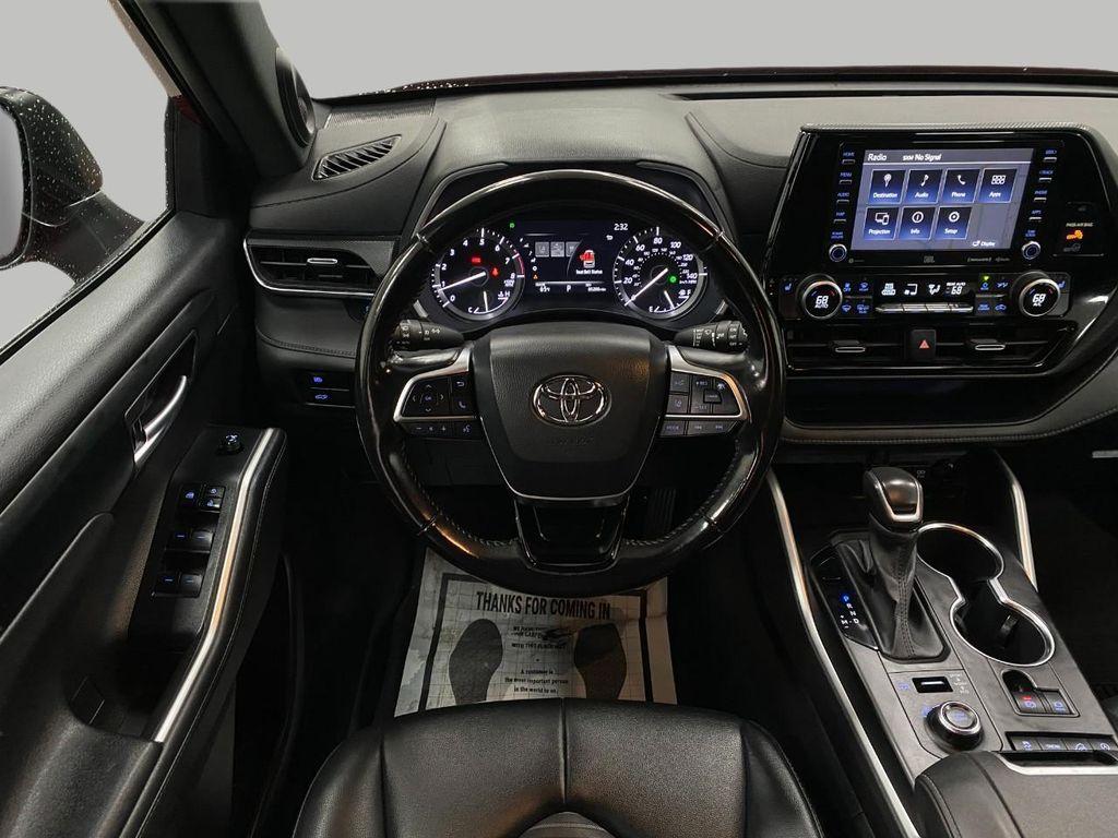 used 2021 Toyota Highlander car, priced at $31,774