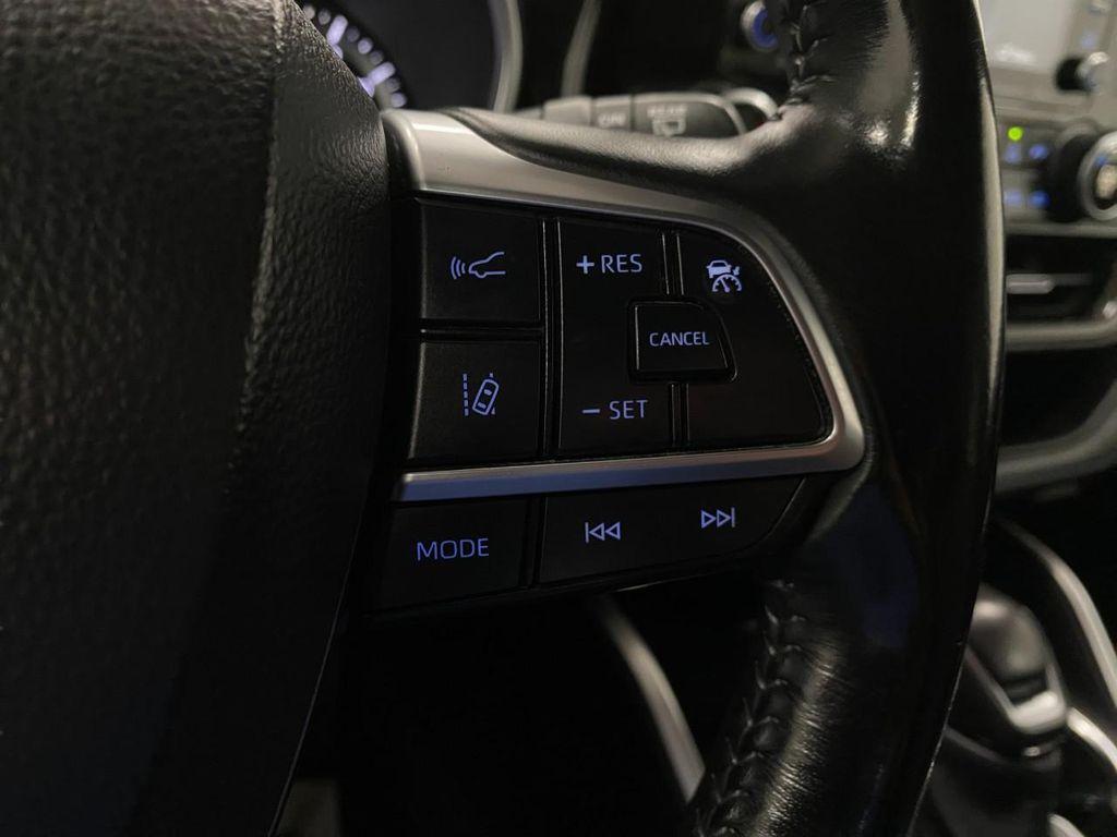 used 2021 Toyota Highlander car, priced at $31,774