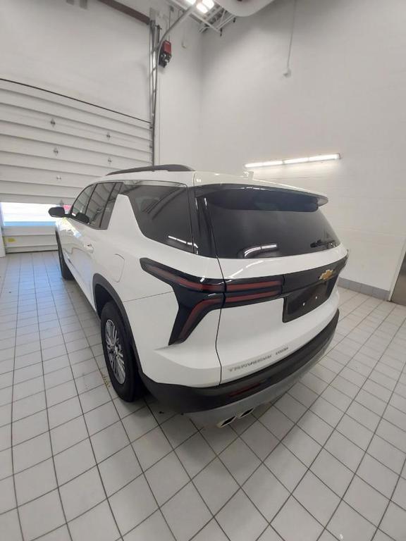 used 2025 Chevrolet Traverse car, priced at $36,995