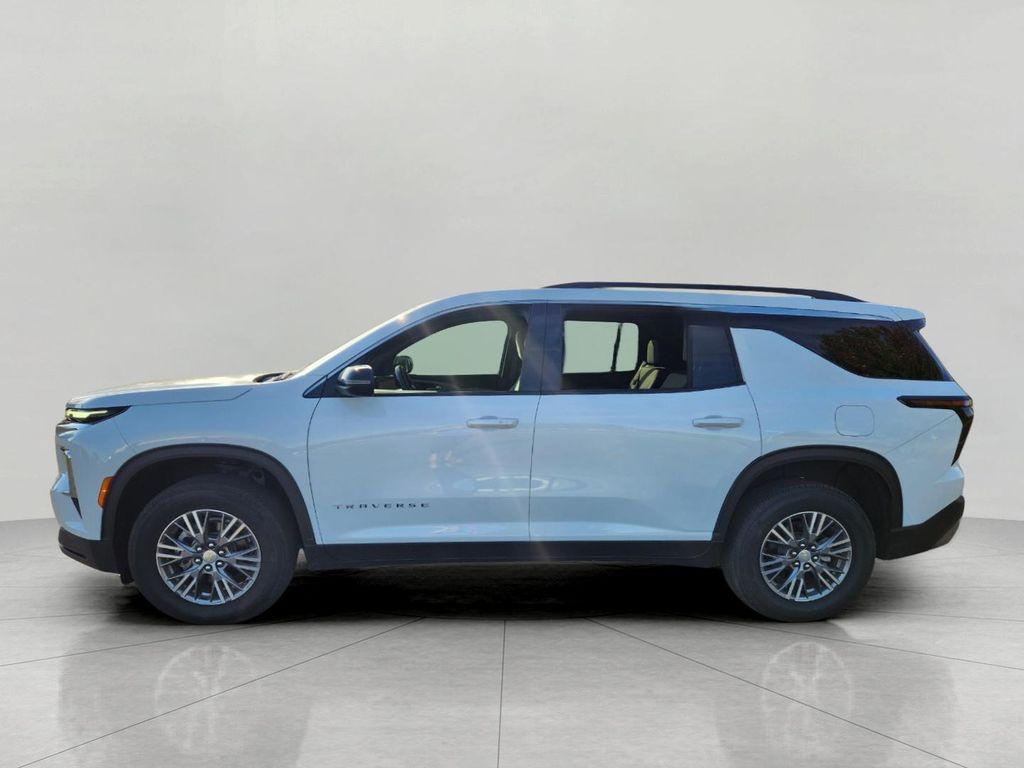 used 2025 Chevrolet Traverse car, priced at $36,995