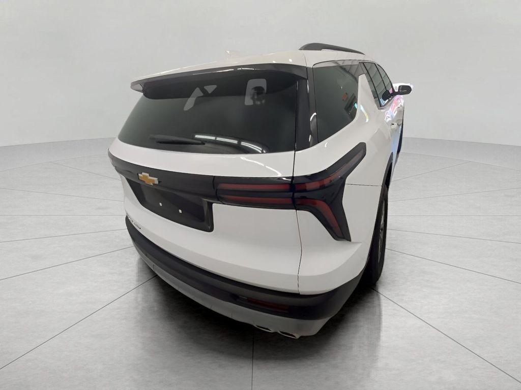 used 2025 Chevrolet Traverse car, priced at $34,993