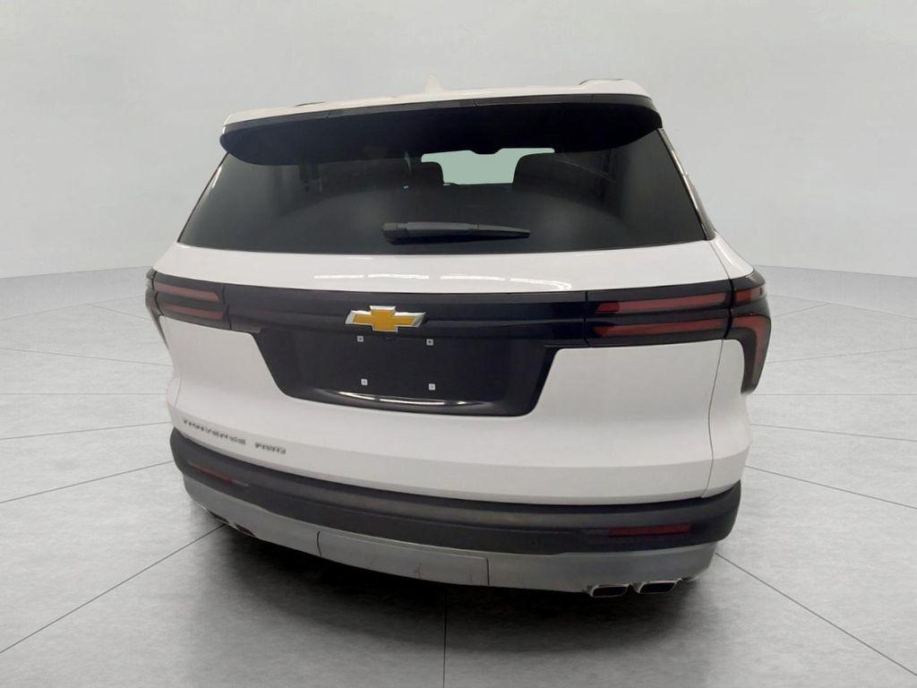 used 2025 Chevrolet Traverse car, priced at $34,993