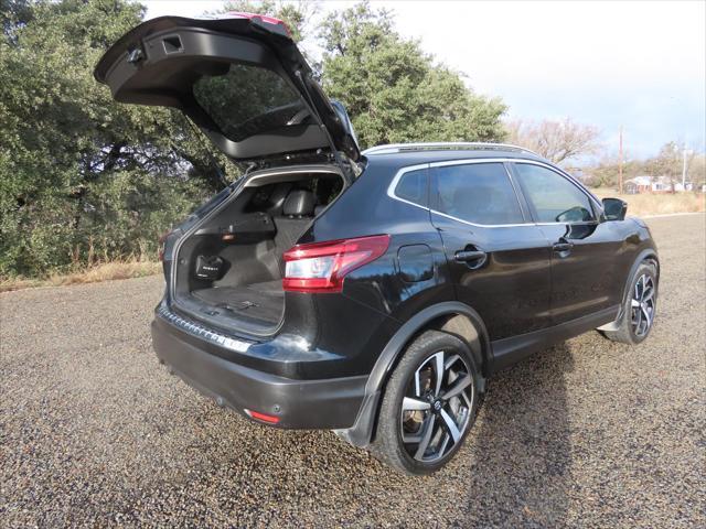 used 2022 Nissan Rogue Sport car, priced at $24,995