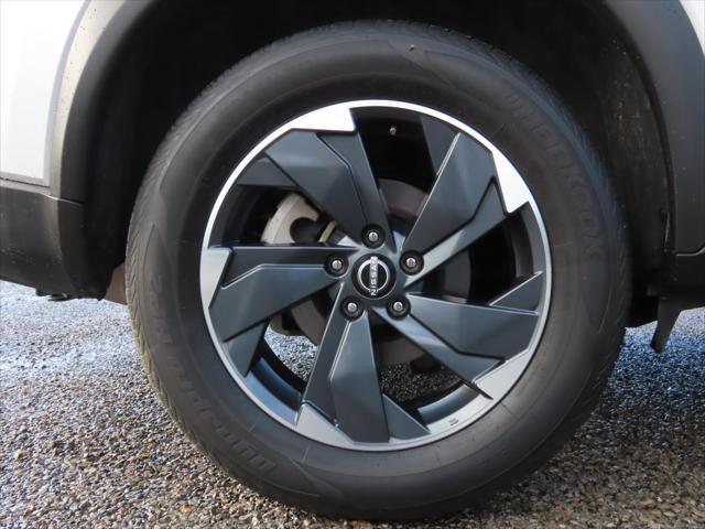 used 2024 Nissan Rogue car, priced at $26,995