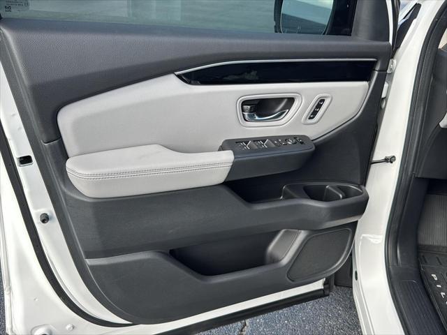 used 2023 Honda Pilot car, priced at $40,500