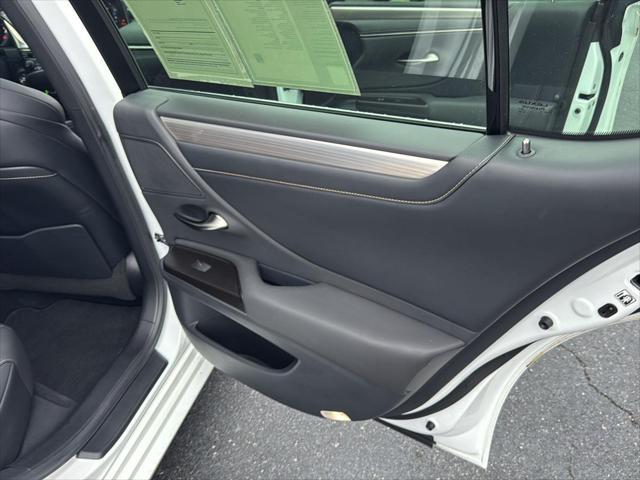 used 2019 Lexus ES 350 car, priced at $33,500