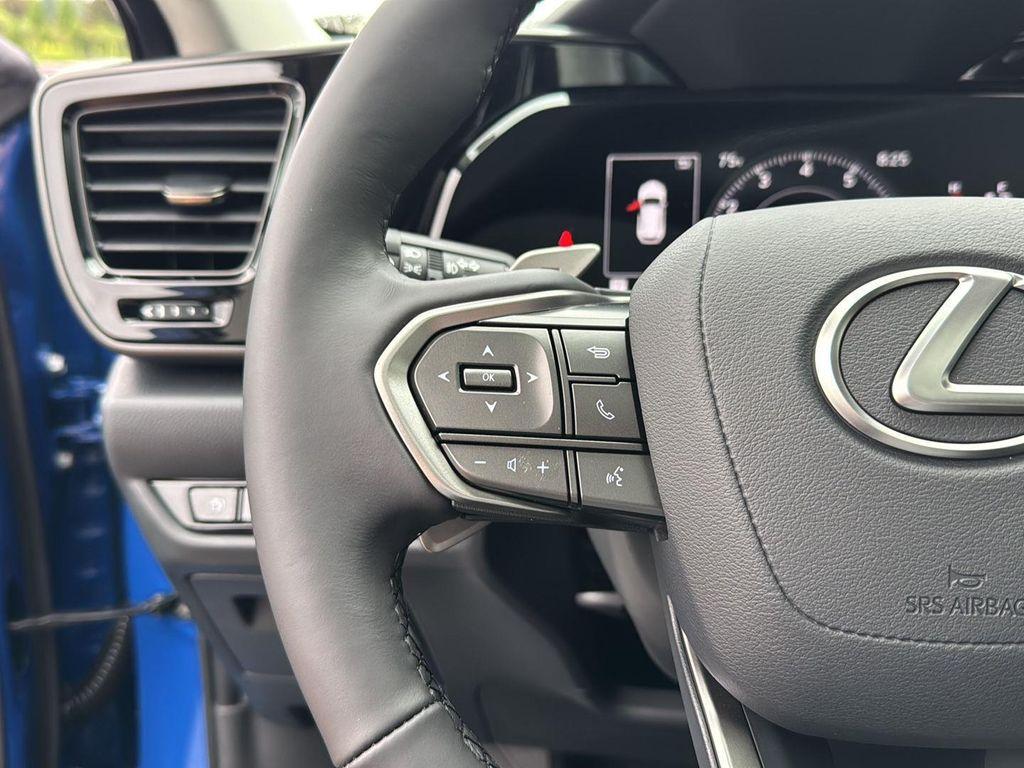 new 2025 Lexus NX 250 car, priced at $44,020