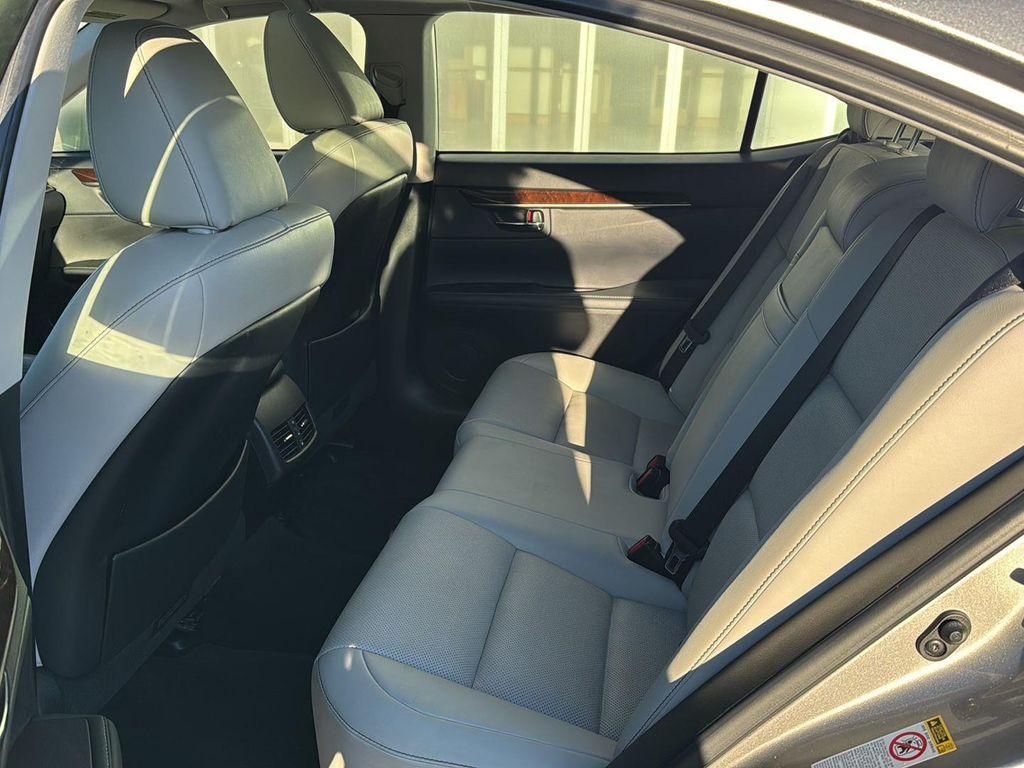 used 2015 Lexus ES 350 car, priced at $17,895