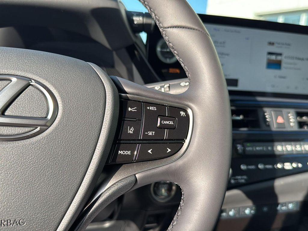 new 2025 Lexus ES 350 car, priced at $50,245