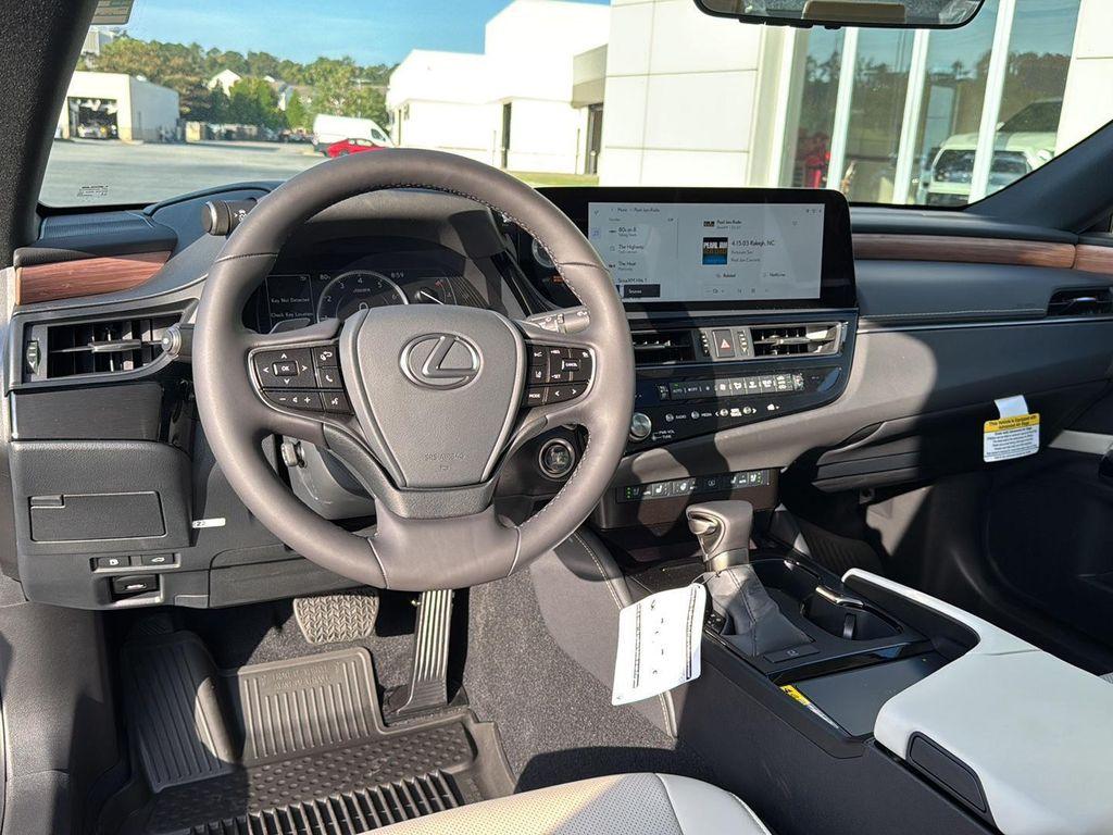 new 2025 Lexus ES 350 car, priced at $50,245