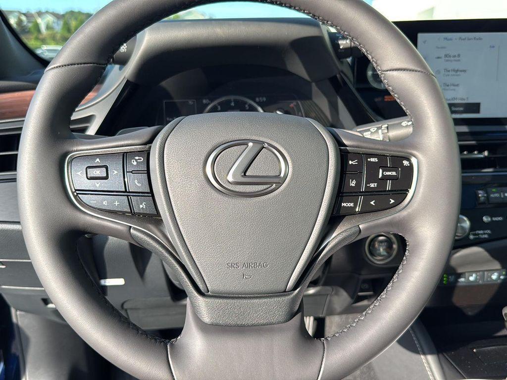 new 2025 Lexus ES 350 car, priced at $50,245