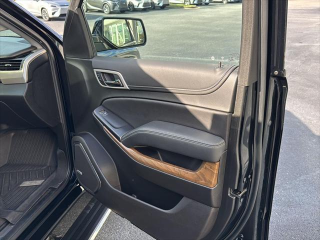used 2019 GMC Yukon XL car, priced at $30,000