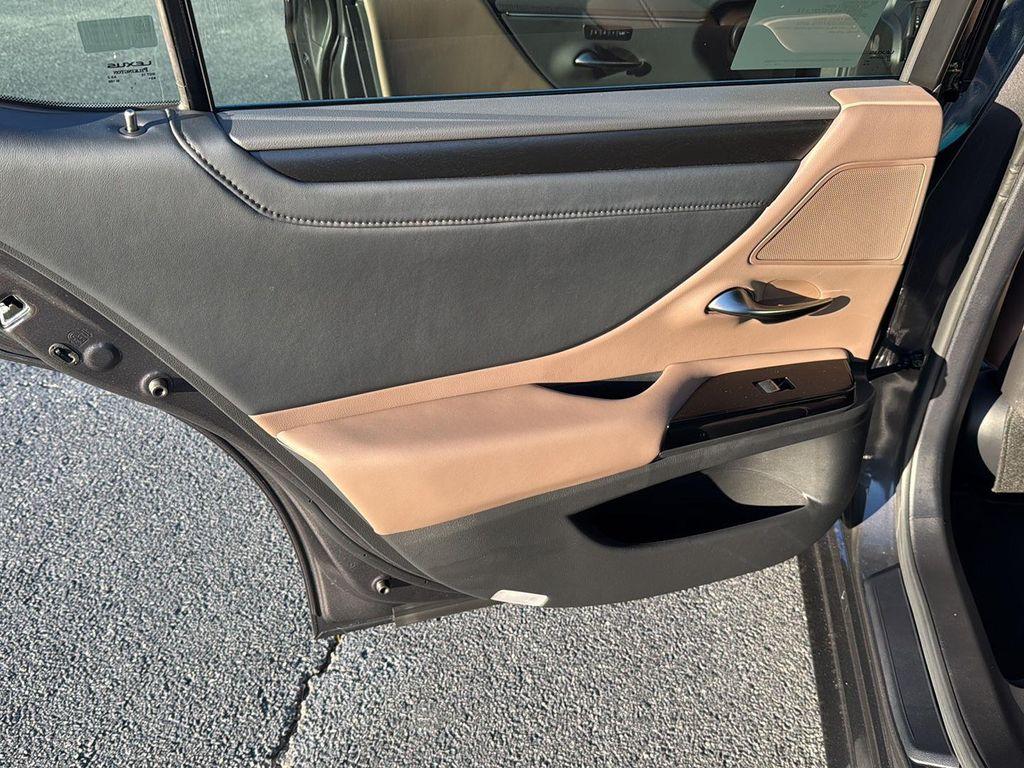new 2025 Lexus ES 350 car, priced at $48,994