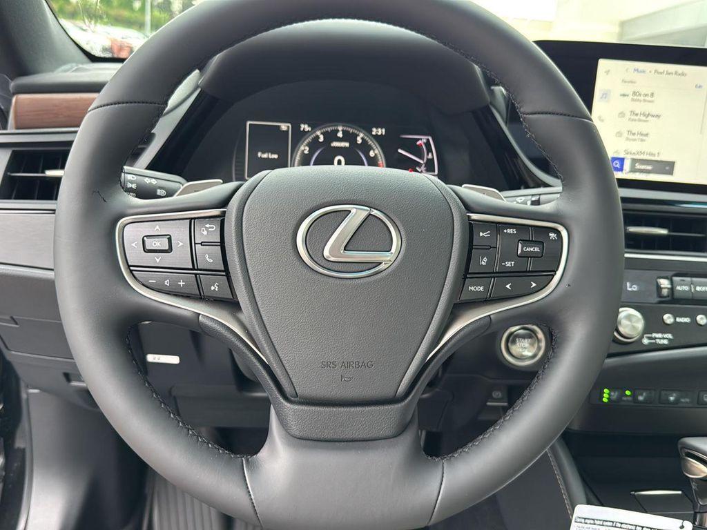 new 2025 Lexus ES 350 car, priced at $50,030