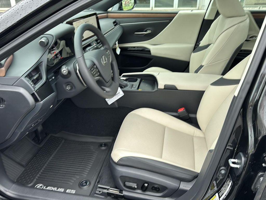 new 2025 Lexus ES 350 car, priced at $50,030