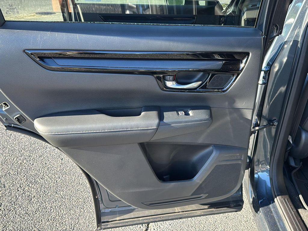 used 2023 Honda CR-V car, priced at $32,898
