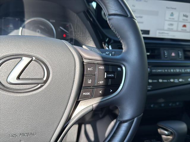 used 2025 Lexus ES 300h car, priced at $52,500