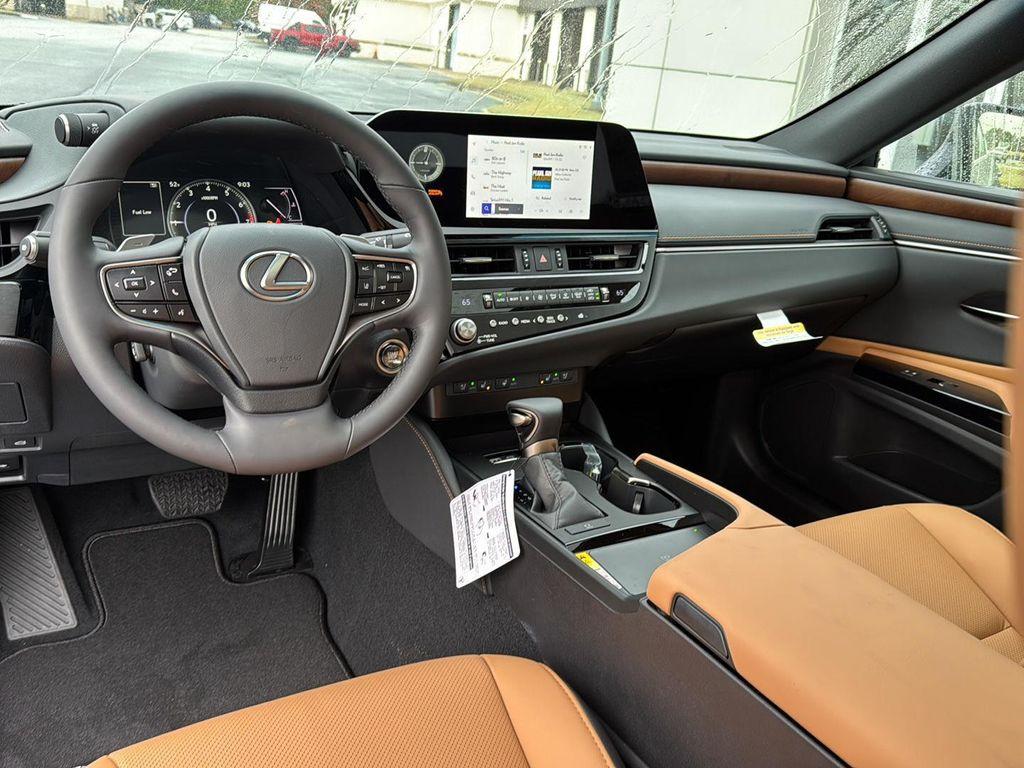 new 2025 Lexus ES 350 car, priced at $45,737