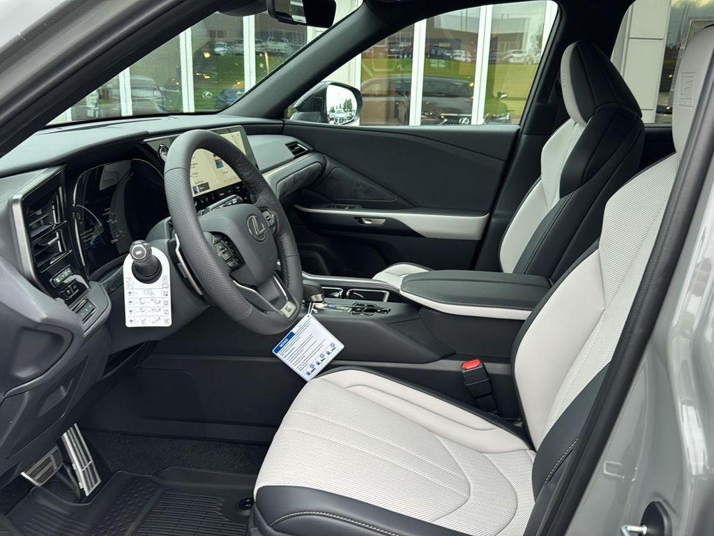 new 2025 Lexus TX 500h car, priced at $73,585