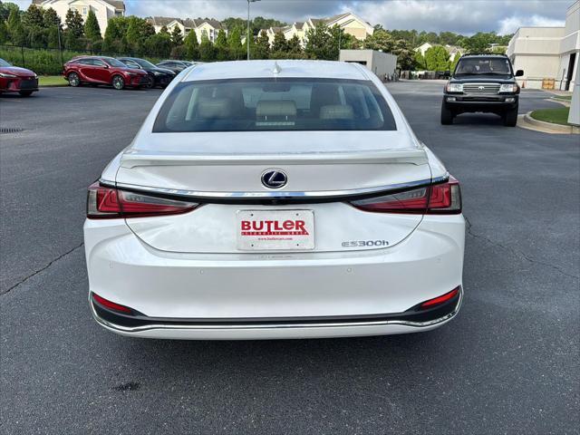 used 2021 Lexus ES 300h car, priced at $34,500