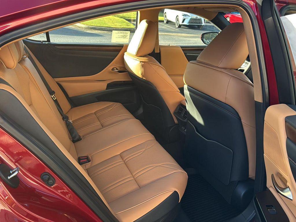 new 2025 Lexus ES 300h car, priced at $54,839