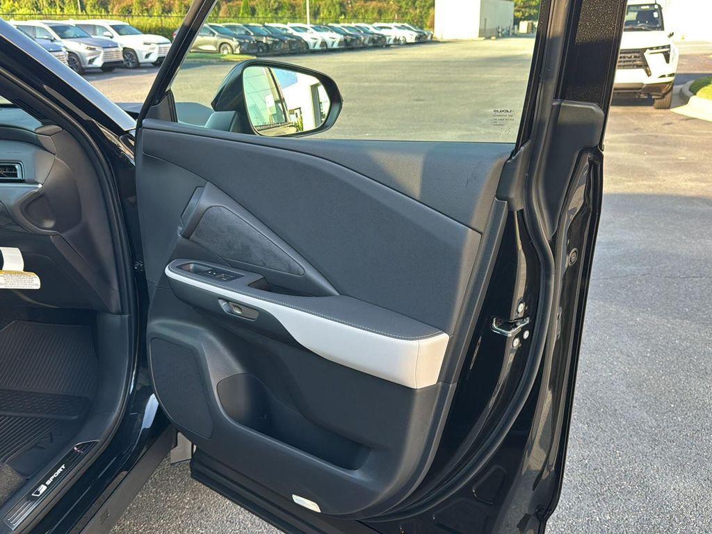 new 2025 Lexus TX 500h car, priced at $74,295