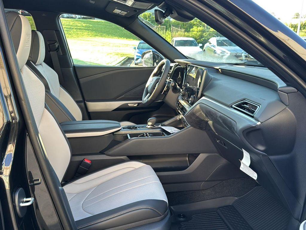 new 2025 Lexus TX 500h car, priced at $74,295