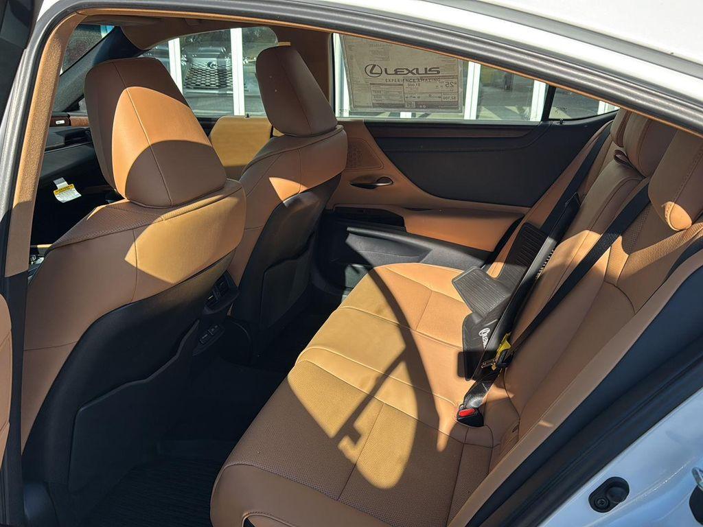 new 2025 Lexus ES 350 car, priced at $46,729