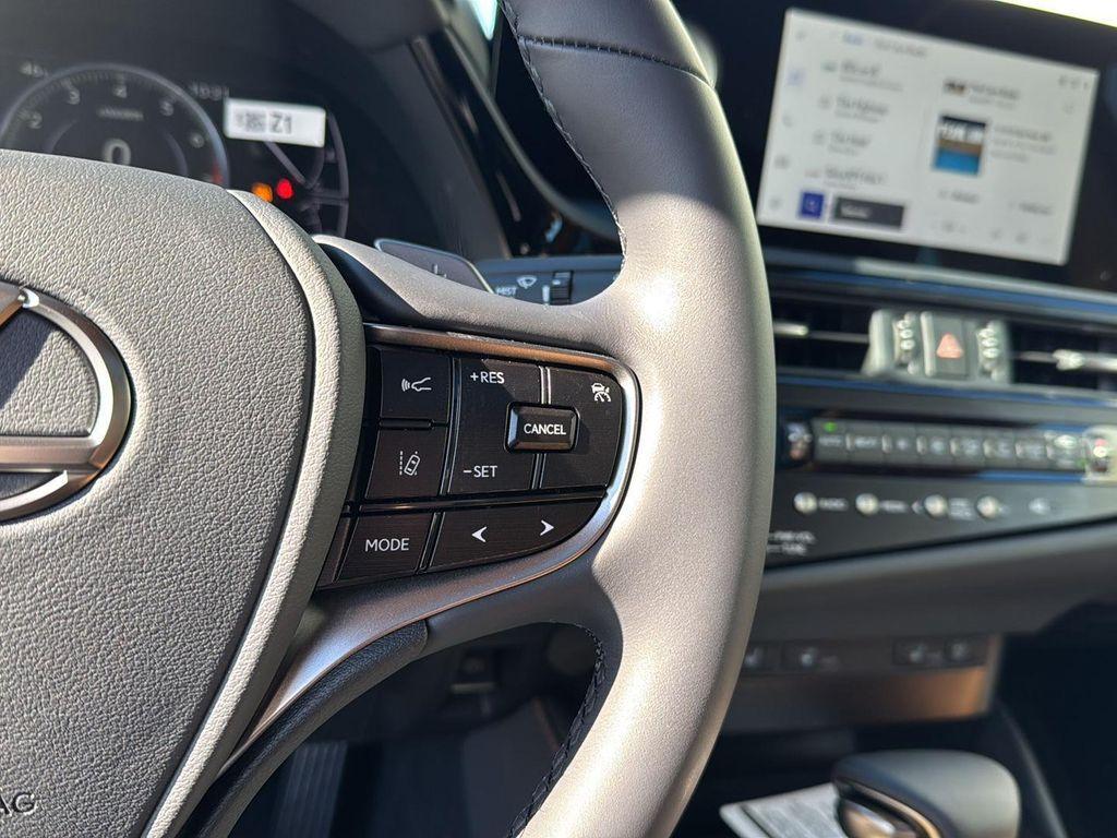 new 2025 Lexus ES 350 car, priced at $46,729