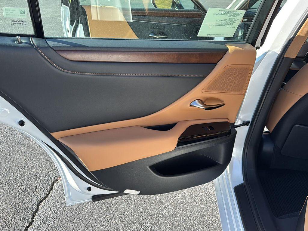 new 2025 Lexus ES 350 car, priced at $46,729